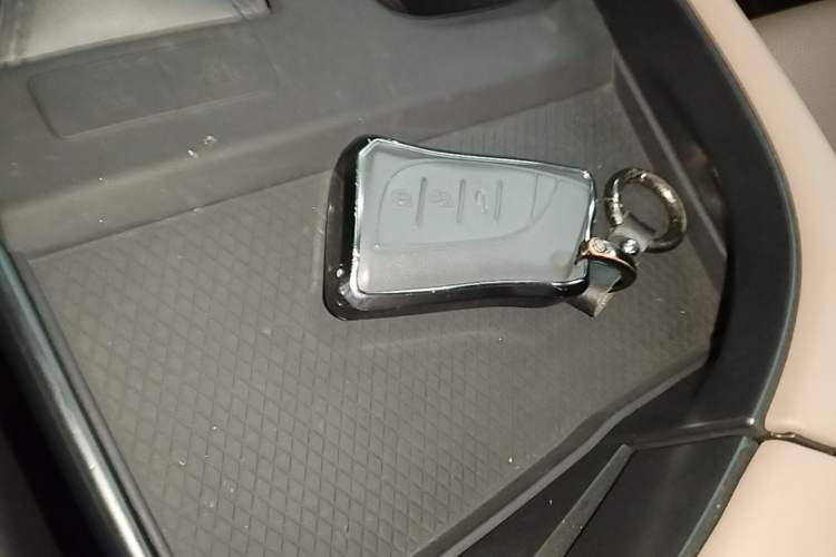 Used Lexus ES 2023 200 Excellence Edition Vehicle Key