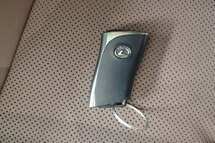 Used Lexus ES 2023 200 Excellence Edition Vehicle Key