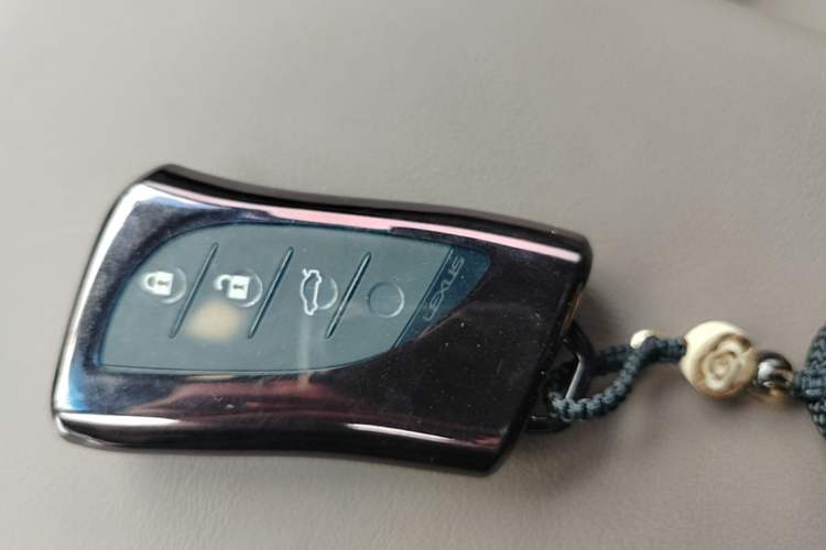 Used Lexus ES 2023 200 Excellence Edition Vehicle Key