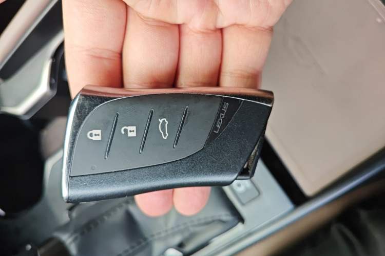 Used Lexus ES 2023 200 Excellence Edition Vehicle Key