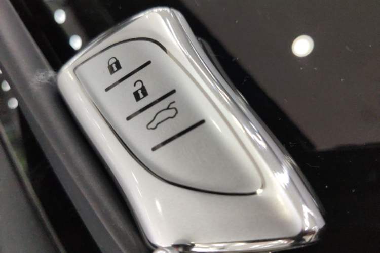 Used Lexus ES 2023 200 Excellence Edition Vehicle Key
