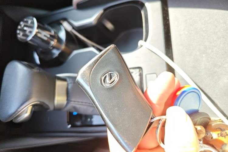 Used Lexus ES 2023 260 Excellence Edition Vehicle Key