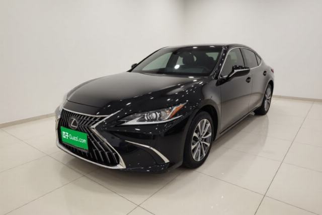 Used Lexus ES 2023 200 Excellence Edition