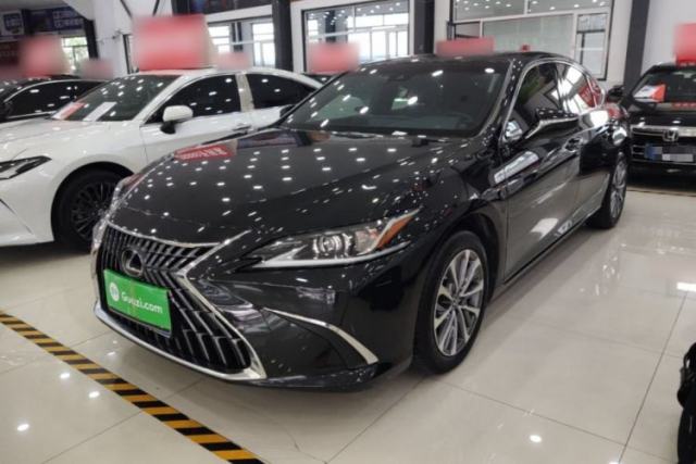 Used Lexus ES 2023 200 Excellence Edition