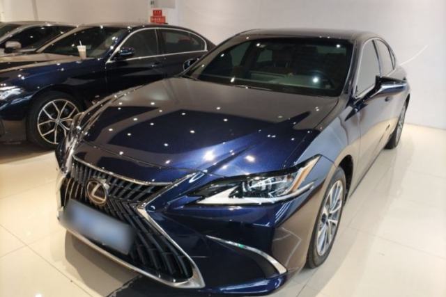 Used Lexus ES 2023 200 Excellence Edition