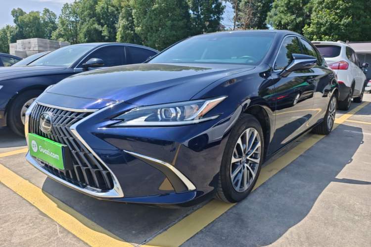 Used Lexus ES 2023 200 Excellence Edition Guazi used car, China used car export, Used car for sale, Used  cars, Cheapest cars for sale