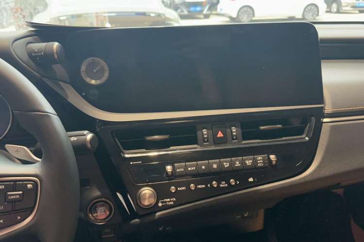 Used Lexus ES 2023 200 Excellence Edition Audio And AC Panel