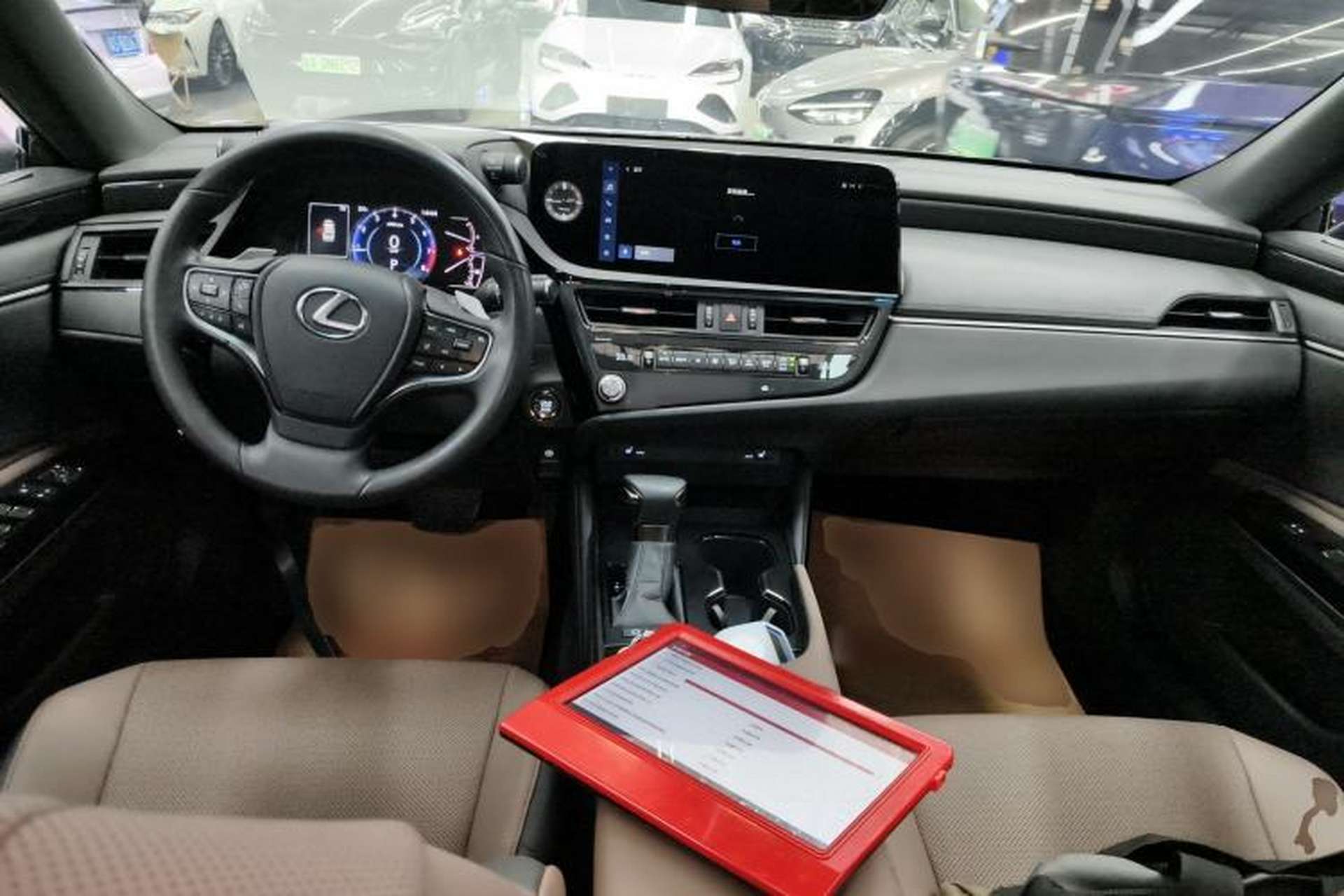 Used Lexus ES 2023 200 Excellence Edition Center Console