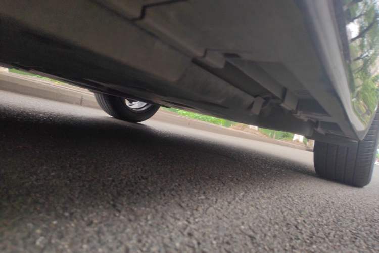 Used Lexus ES 2023 200 Excellence Edition Chassis Front Left