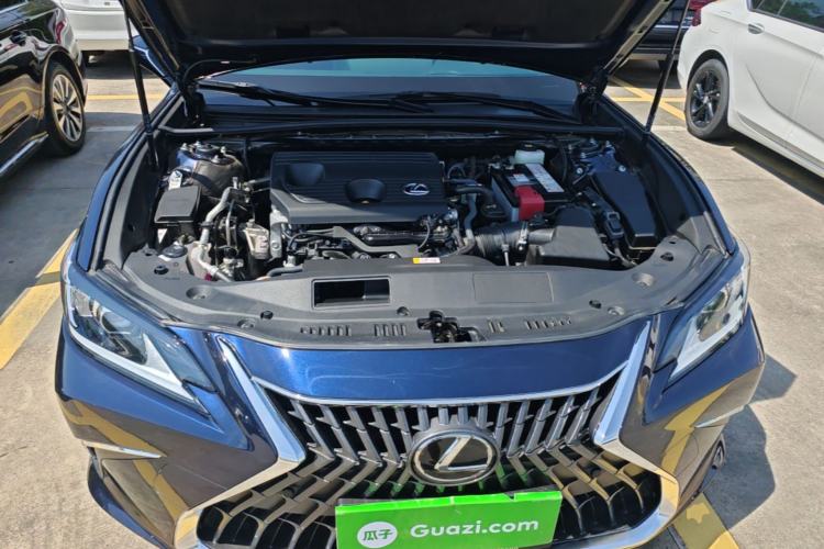 Used Lexus ES 2023 200 Excellence Edition Engine Bay