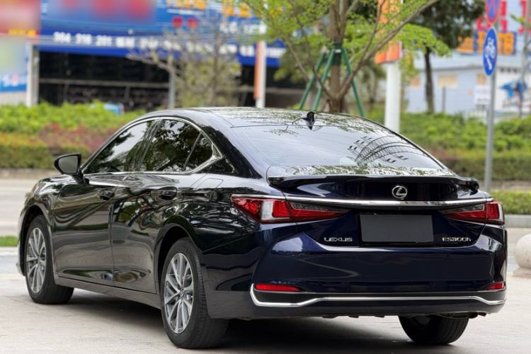 Used Lexus ES 2023 200 Excellence Edition Exterior 1