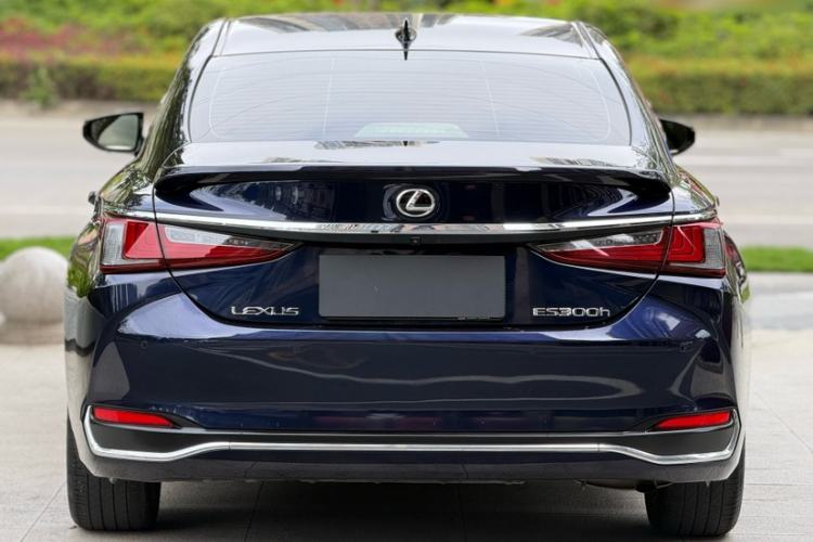 Used Lexus ES 2023 200 Excellence Edition Exterior 4