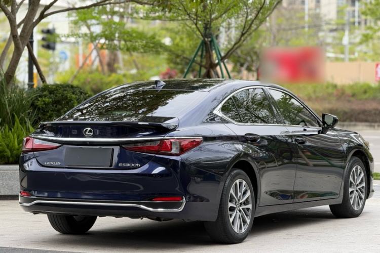 Used Lexus ES 2023 200 Excellence Edition Exterior 5