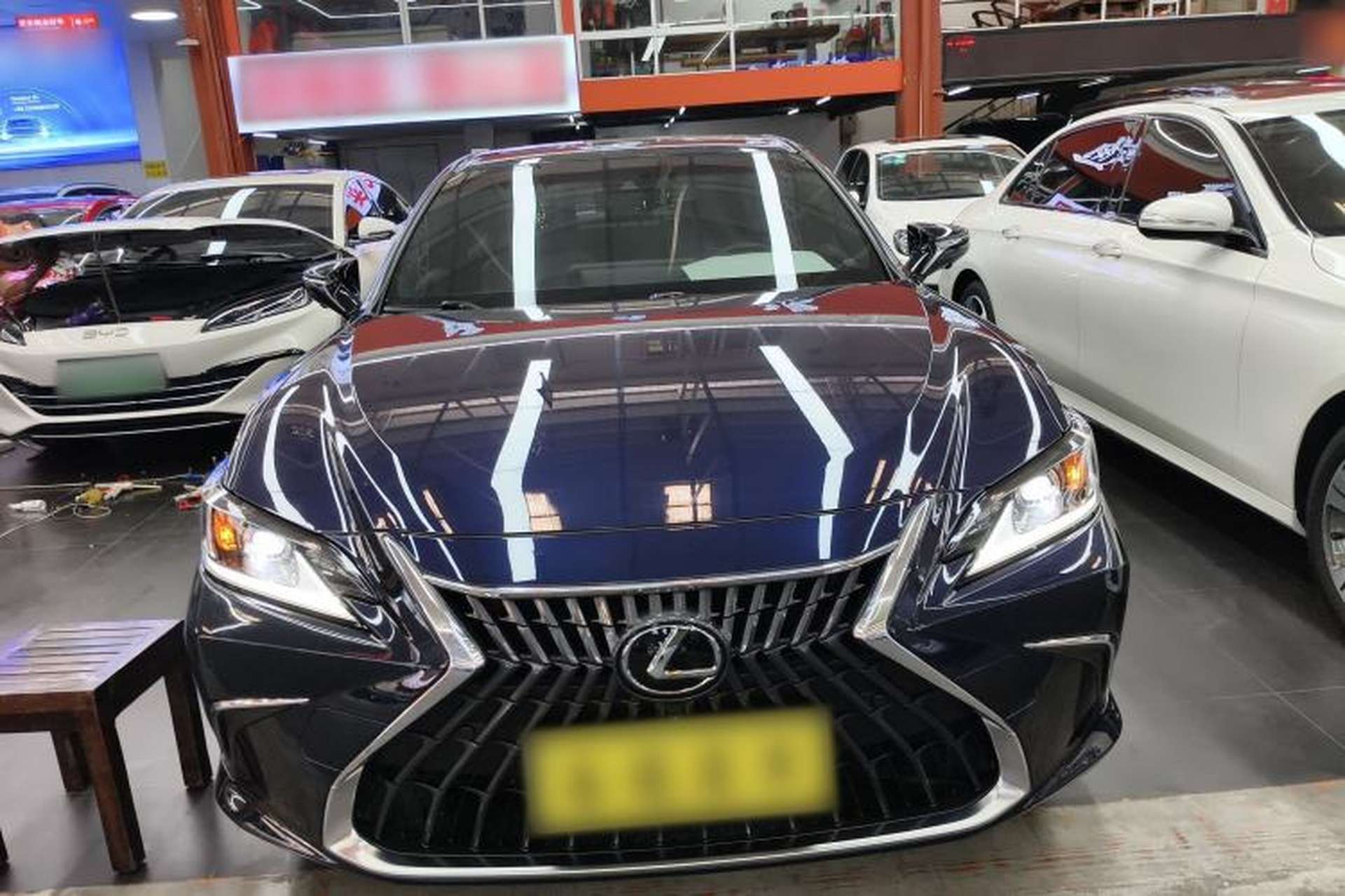 Used Lexus ES 2023 200 Excellence Edition Front
