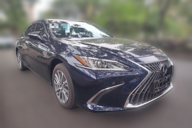 Used Lexus ES 2023 200 Excellence Edition Front Right 45 Deg