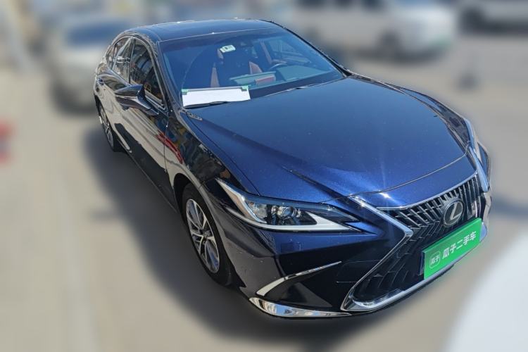 Used Lexus ES 2023 200 Excellence Edition Front Right 45 Deg