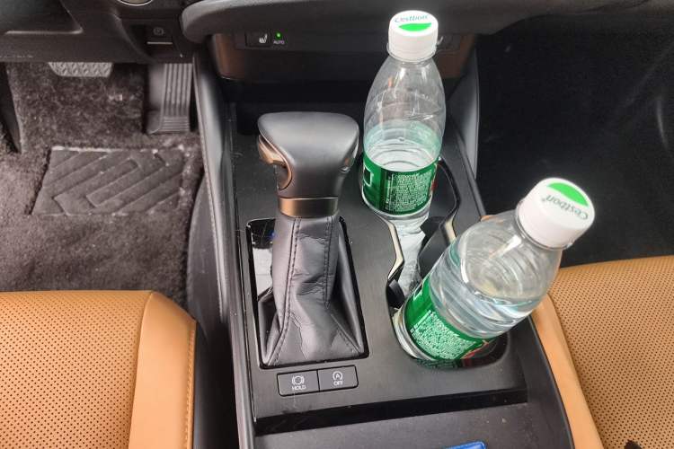 Used Lexus ES 2023 200 Excellence Edition Gear Lever