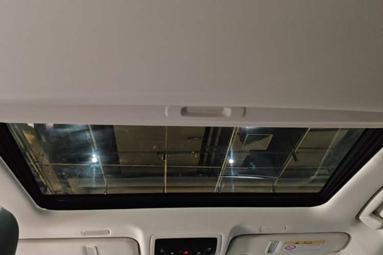 Used Lexus ES 2023 200 Excellence Edition Headliner