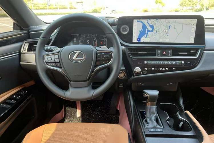 Used Lexus ES 2023 200 Excellence Edition Interior 1