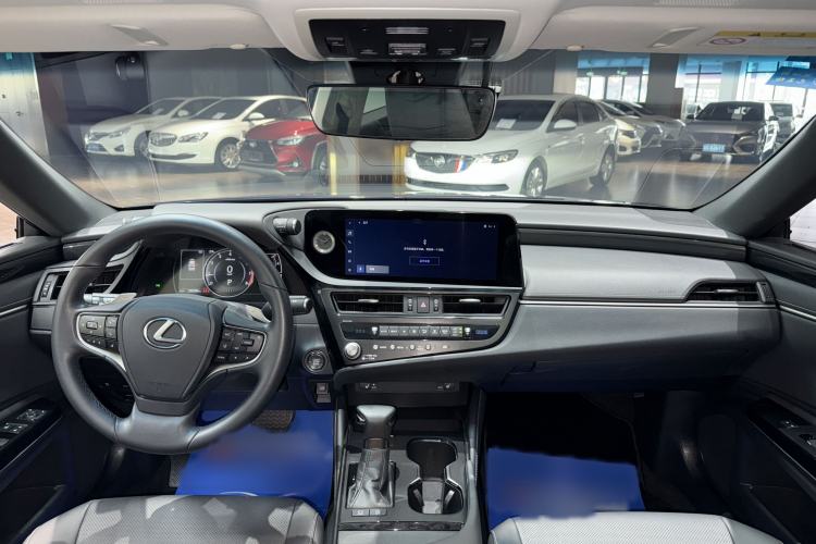 Used Lexus ES 2023 200 Excellence Edition Interior 1