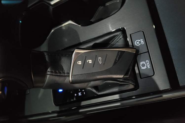 Used Lexus ES 2023 200 Excellence Edition Interior 1