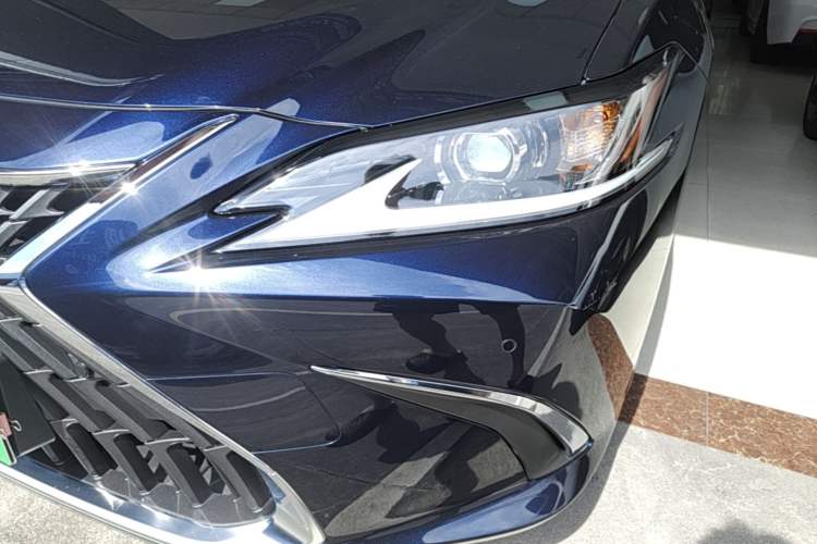 Used Lexus ES 2023 200 Excellence Edition Left Front Headlight
