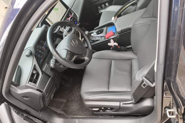 Used Lexus ES 2023 200 Excellence Edition Left Front Seat