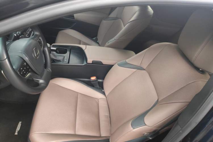 Used Lexus ES 2023 200 Excellence Edition Left Front Seat