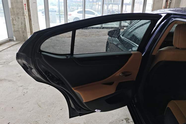 Used Lexus ES 2023 200 Excellence Edition Left Rear Door Interior