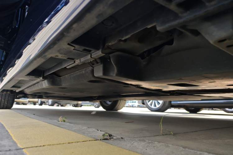 Used Lexus ES 2023 200 Excellence Edition Left Side Sill
