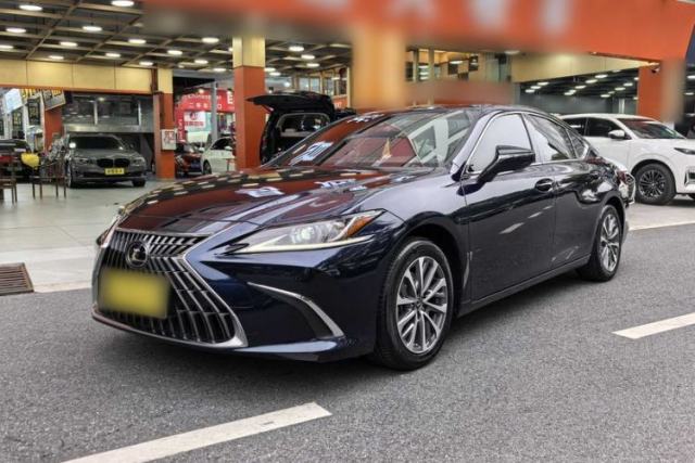 Used Lexus ES 2023 200 Excellence Edition