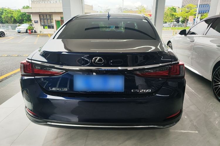 Used Lexus ES 2023 200 Excellence Edition Rear