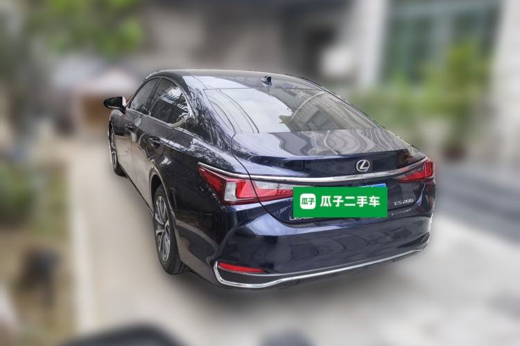 Used Lexus ES 2023 200 Excellence Edition Rear Left 45 Deg