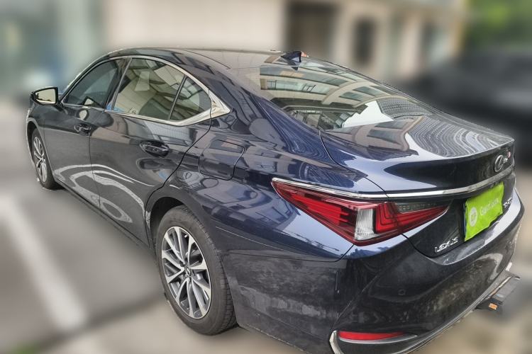 Used Lexus ES 2023 200 Excellence Edition Rear Left 45 Deg