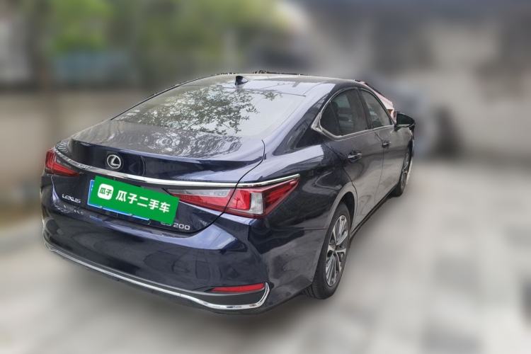 Used Lexus ES 2023 200 Excellence Edition Rear Right 45 Deg