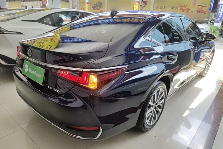 Used Lexus ES 2023 200 Excellence Edition Rear Right 45 Deg