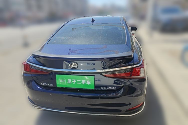 Used Lexus ES 2023 200 Excellence Edition Rear
