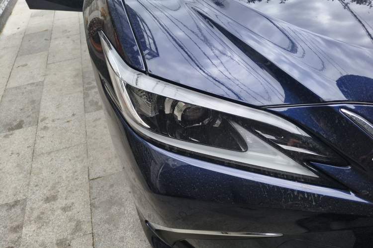 Used Lexus ES 2023 200 Excellence Edition Right Front Headlight