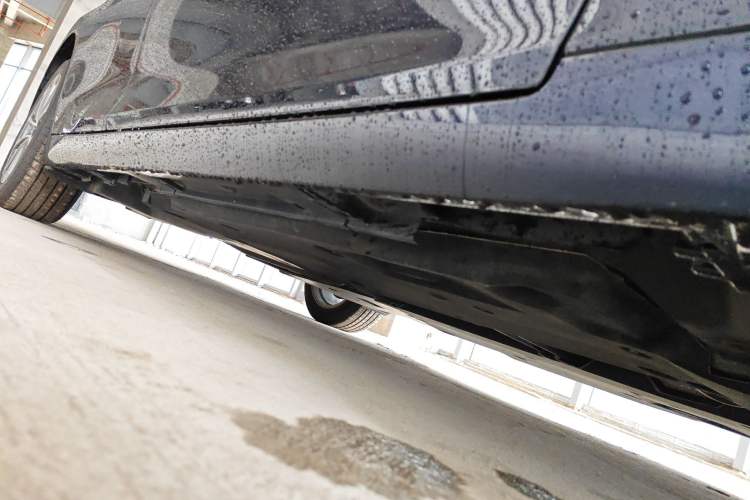 Used Lexus ES 2023 200 Excellence Edition Right Side Sill
