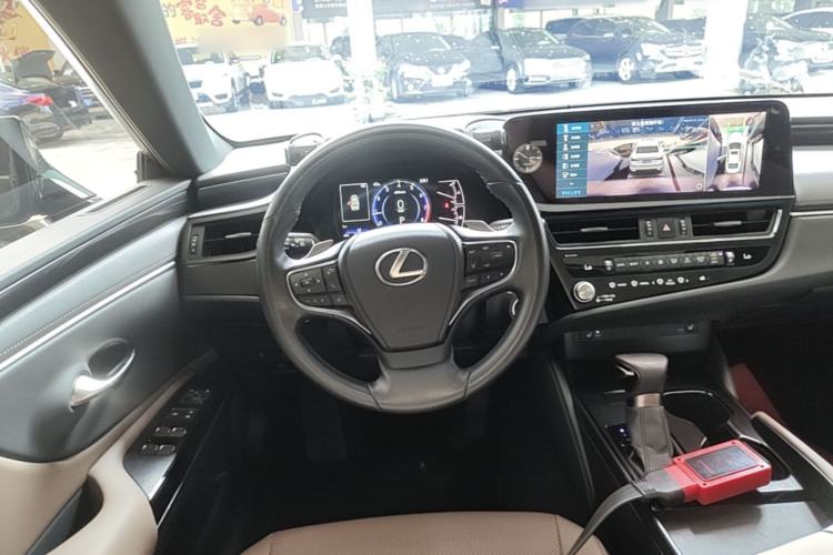 Used Lexus ES 2023 200 Excellence Edition Steering Wheel