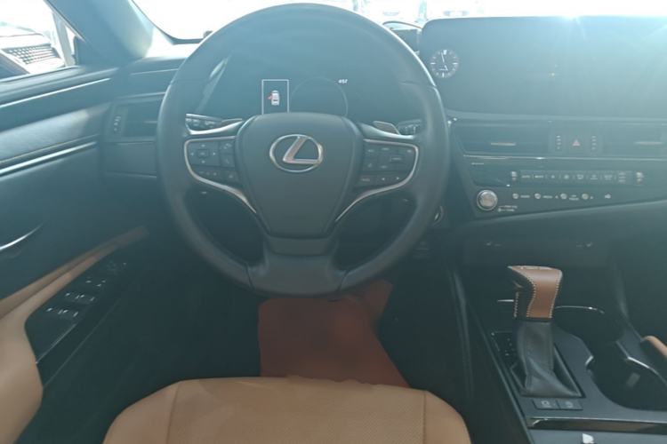 Used Lexus ES 2023 200 Excellence Edition Steering Wheel