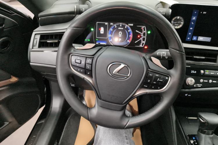 Used Lexus ES 2023 200 Excellence Edition Steering Wheel