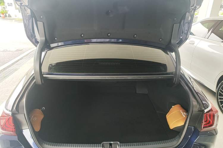 Used Lexus ES 2023 200 Excellence Edition Trunk