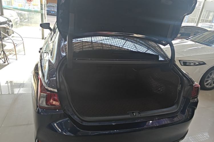 Used Lexus ES 2023 200 Excellence Edition Trunk