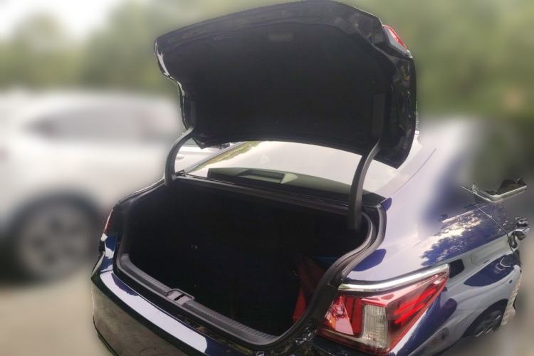 Used Lexus ES 2023 200 Excellence Edition Trunk