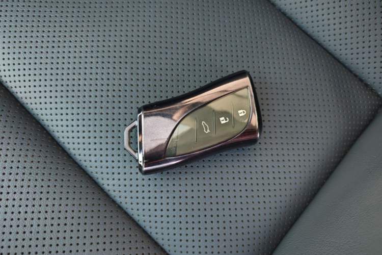 Used Lexus ES 2023 200 Excellence Edition Vehicle Key