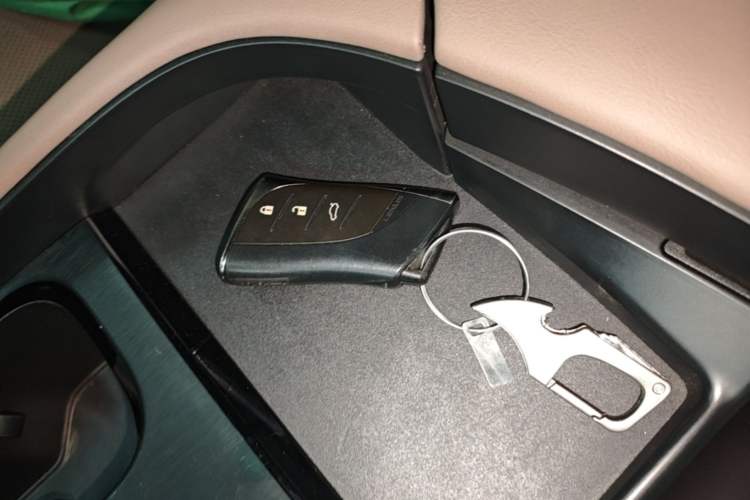Used Lexus ES 2023 260 Excellence Edition Vehicle Key