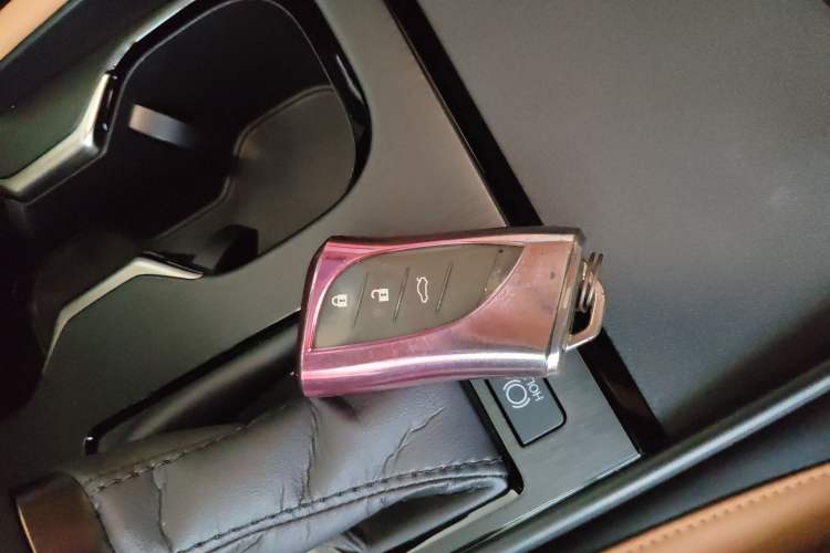 Used Lexus ES 2023 200 Excellence Edition Vehicle Key