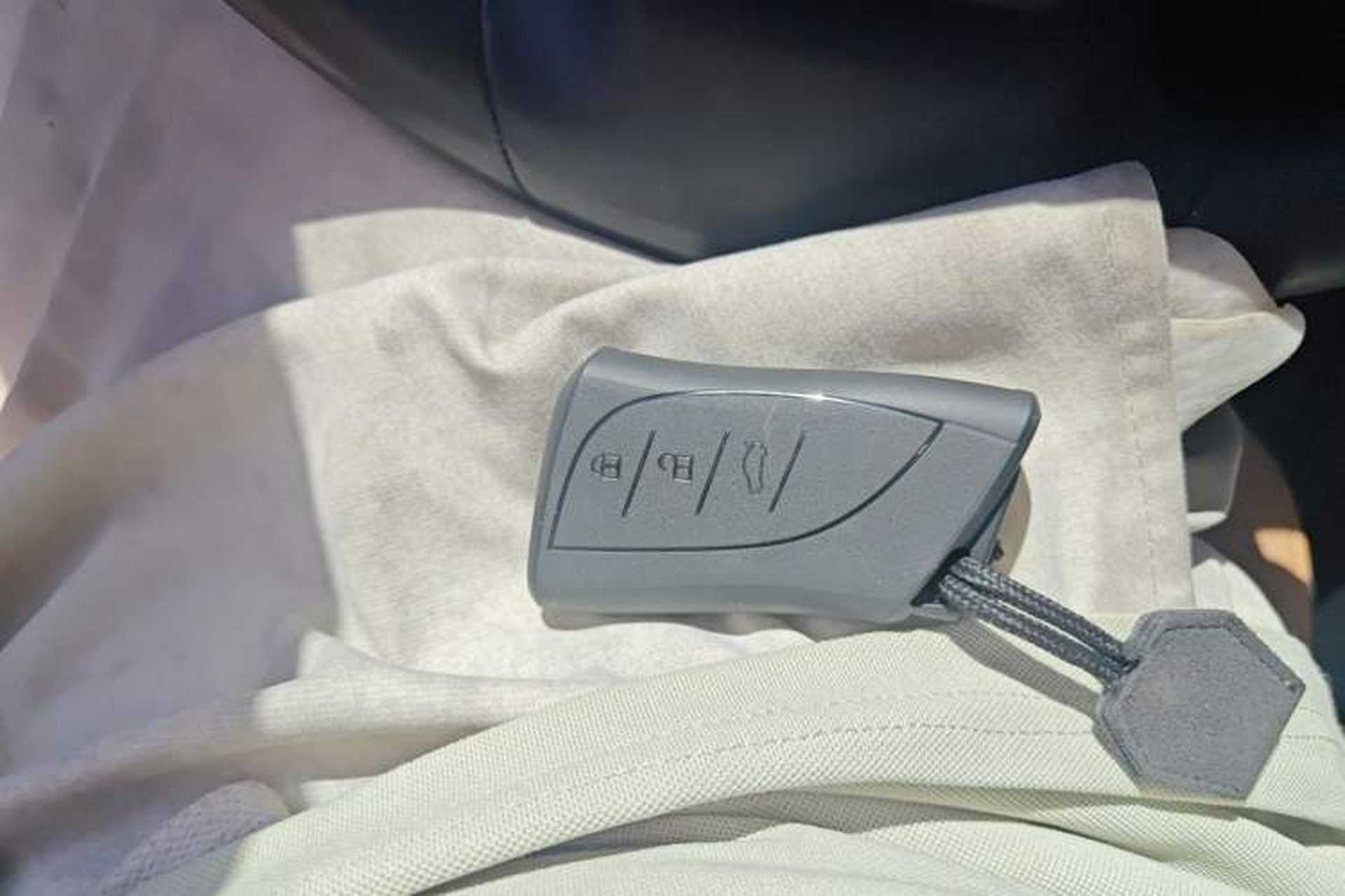 Used Lexus ES 2023 200 Excellence Edition Vehicle Key