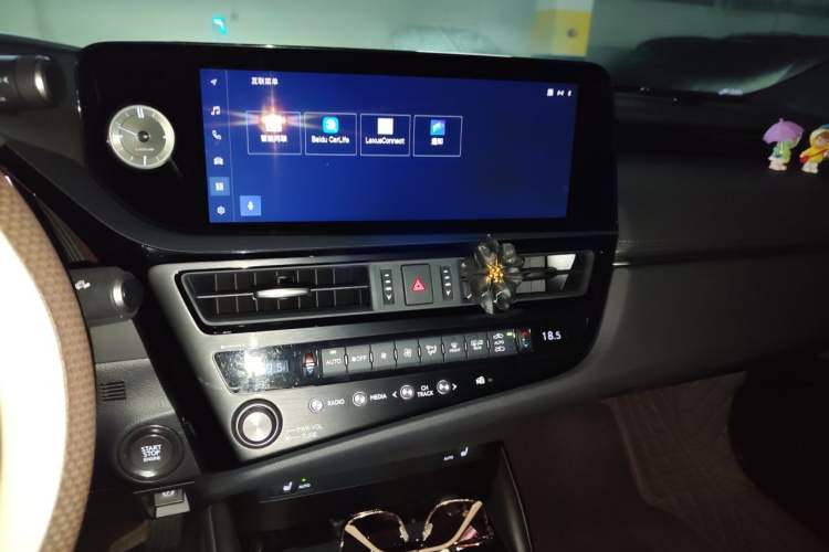 Used Lexus ES 2023 200 Excellence Edition Audio And AC Panel